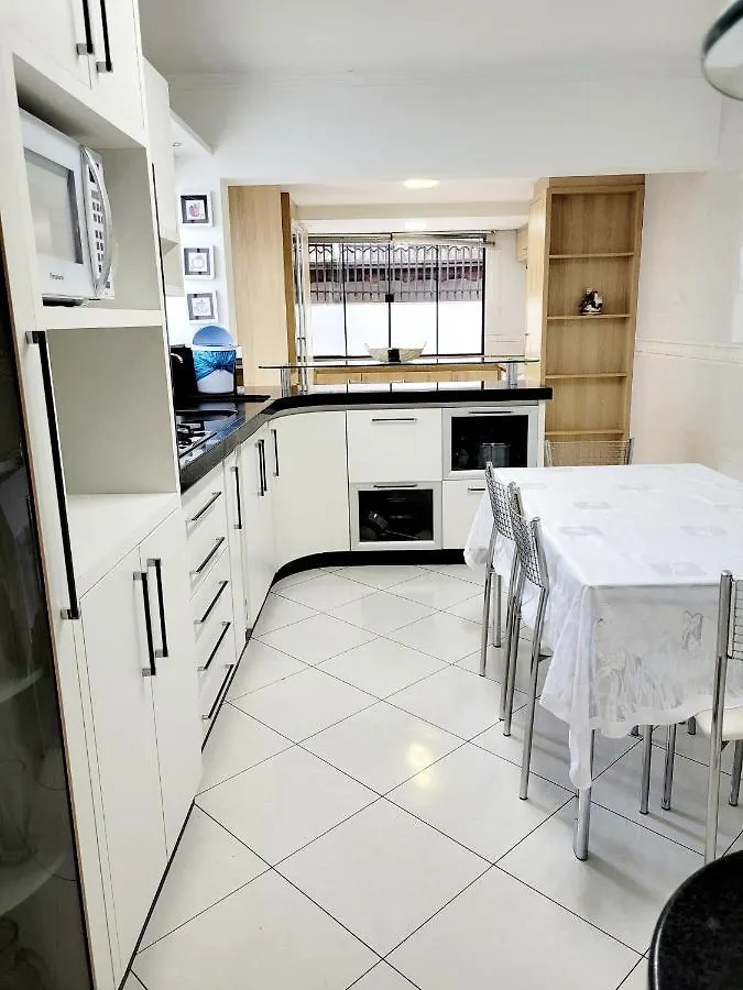 Aconchego Em Piratuba Apartman 0*,  Brazília